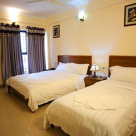 The Lounge Business Hotel บังกาลอร์ ภายนอก รูปภาพ